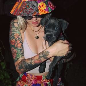 Meet your Posher, Terra